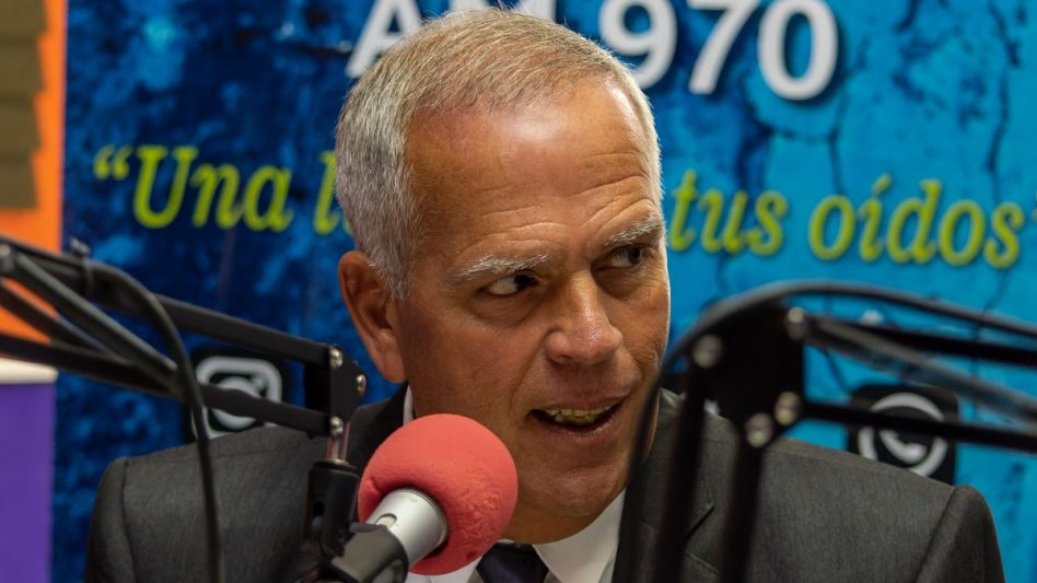 "Dejá de llamar a mi mujer"
