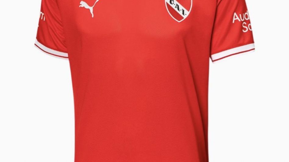 Hermetismo con el sponsor de la camiseta
