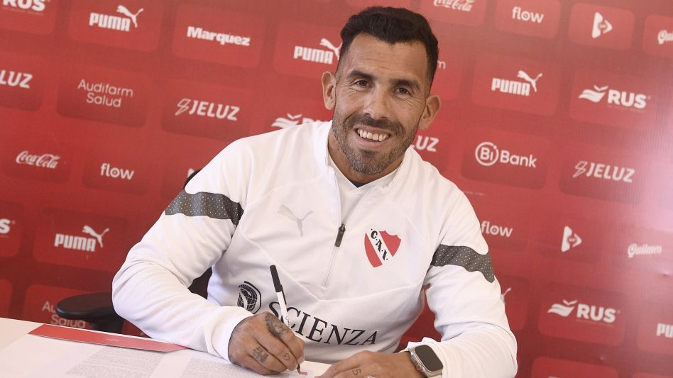 Firmó Carlitos