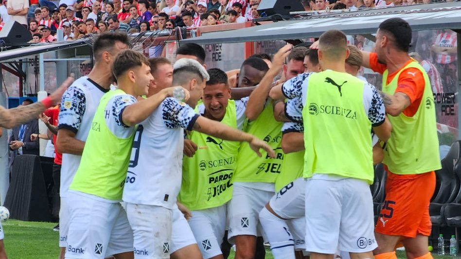 Neves abrió la cuenta