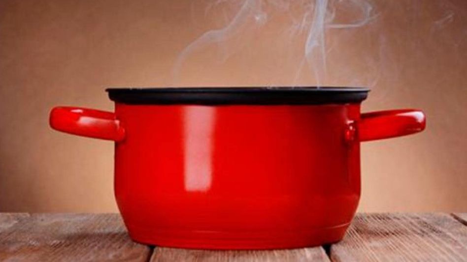 "Rascando la olla"