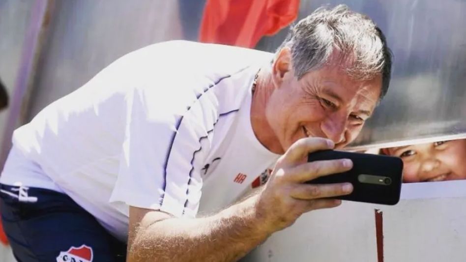 "Me colgó el teléfono"