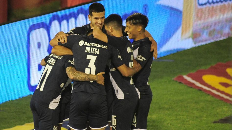 Delfín de su contrato