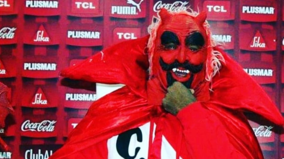 La más cara de hierro