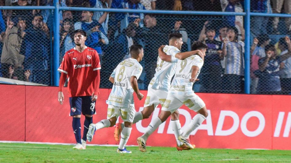 "Un rodillazo en los testículos"