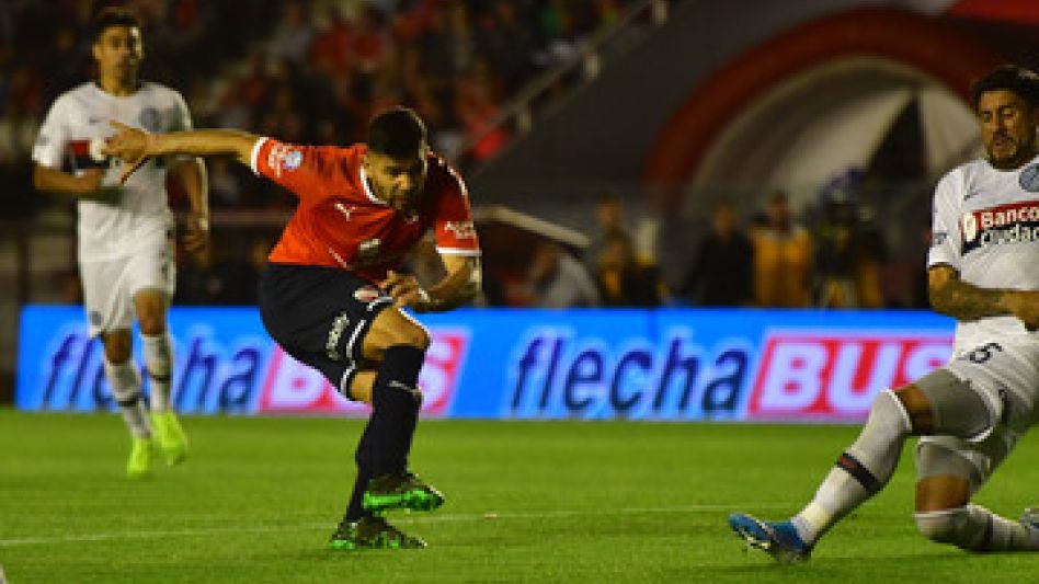 No cries Cuervos