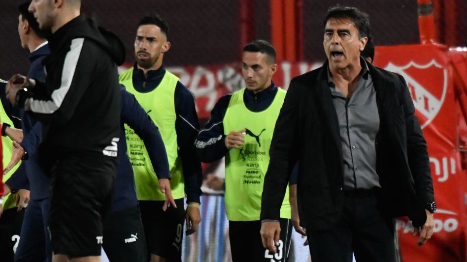 "Dejá de romper los huevos"