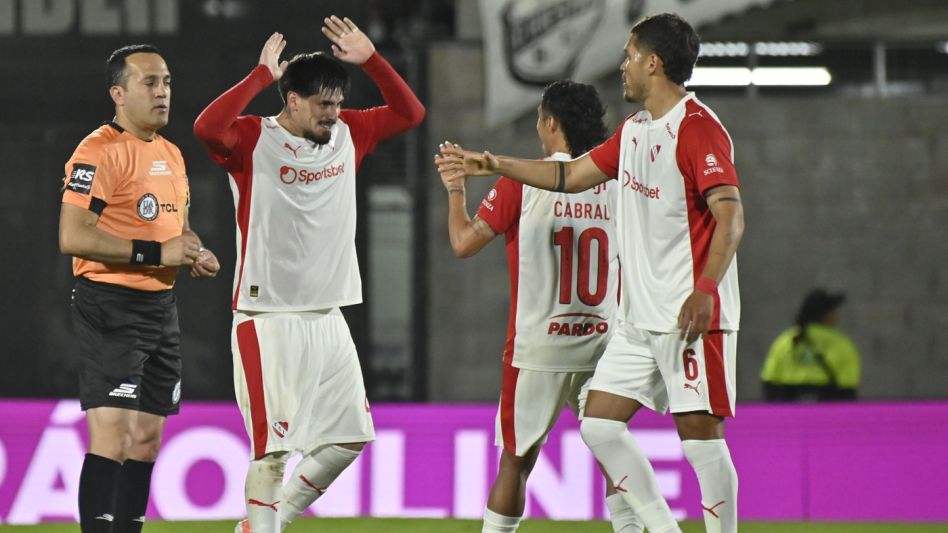 "Sufre lo que erró antes y a los árbitros..."