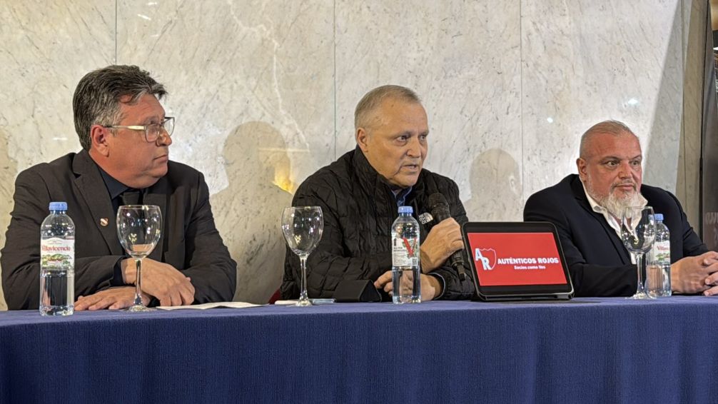 Se presentó el primero