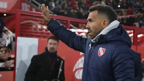 "Gran trabajo de Tevez, puerta abierta para volver"