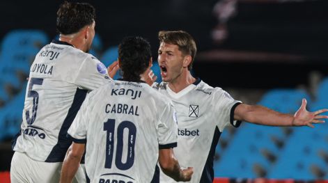 El Rey aplastó a Boston River