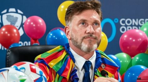 "Sos un payaso"