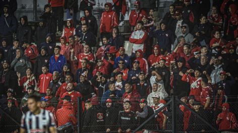 No te cases ni te embarques