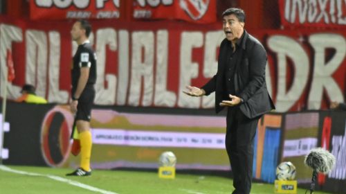 "La única manera de salir adelante es..."