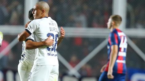 Cambia de rumbo